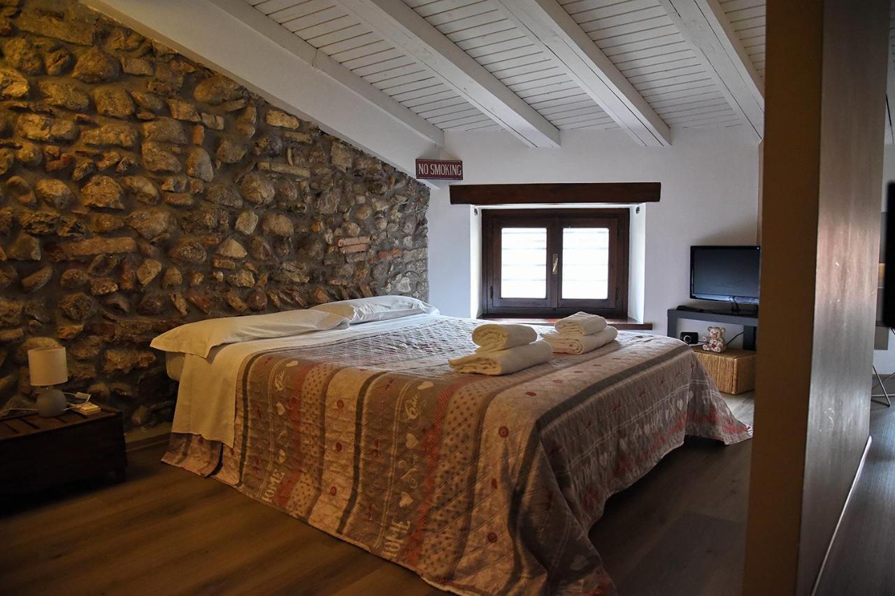 Prigioni House Bed and Breakfast Peschiera del Garda Eksteriør billede