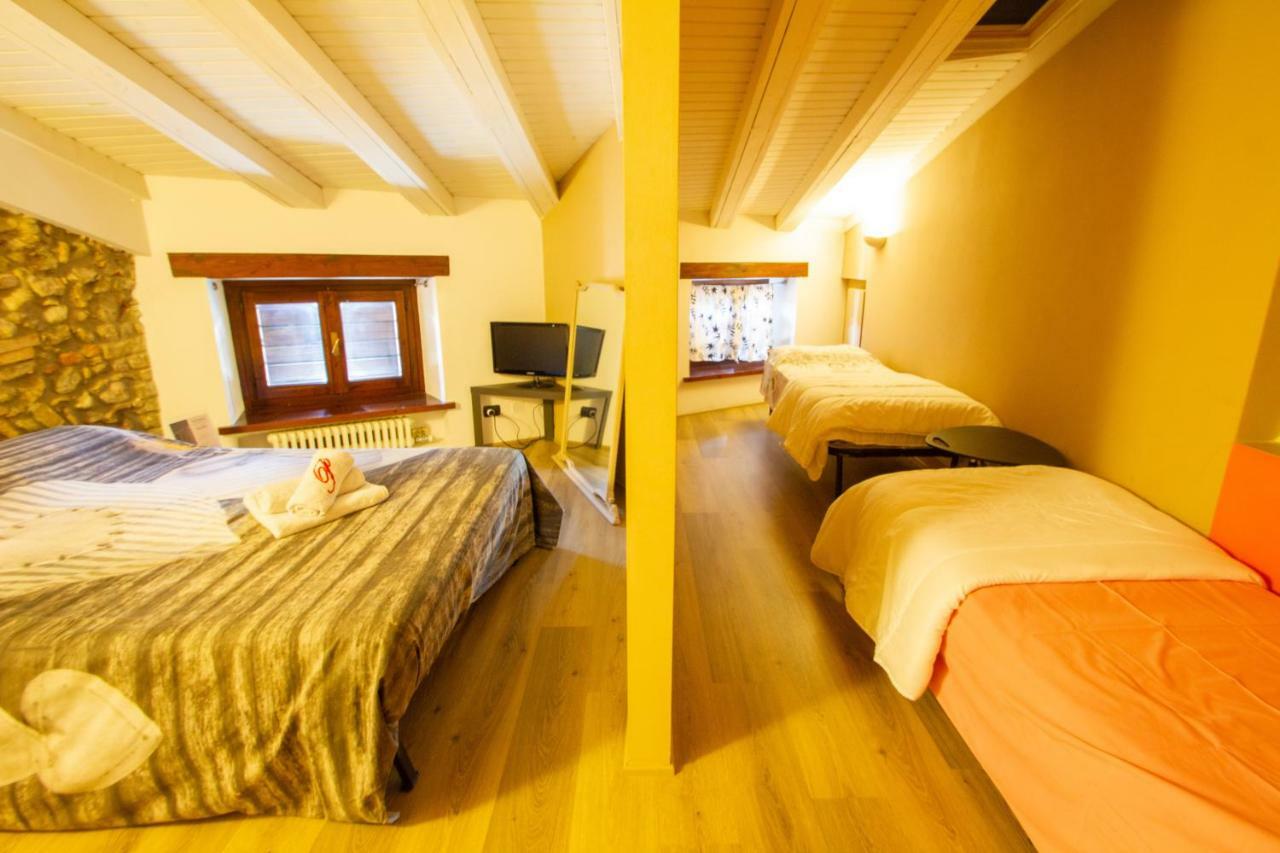 Prigioni House Bed and Breakfast Peschiera del Garda Eksteriør billede